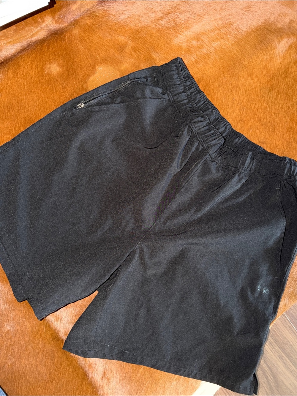 DSG Black Men's Athletic Shorts with Zip Pocket